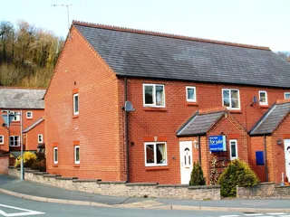 18_Glanlledan__Welshpool.jpg
