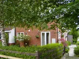 Longmans Close