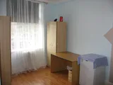 Greenford. Studio flat with separate kitchen.