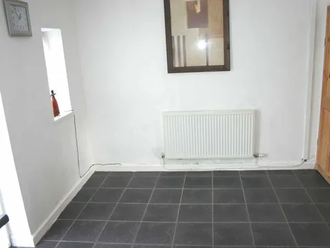 7dining_space.jpg