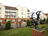 Magdalene Gardens, Girton Court