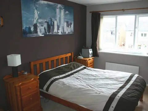 bed2main.jpg