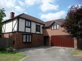 Evesham Walk, Sandhurst