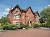 OUTSTANDING SHOW HOUSE STYLE TWO DOUBLE BEDROOMED FIRST FLOOR APARTMENT - 17 WELBURN WALK - THORNTON CLEVELEYS - FY5 5QA