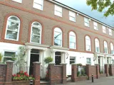 39 King George Square, Richmond, Surrey  TW10 6LF