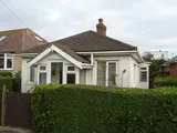 2 bedroom Detached Bungalow in Peacehaven