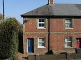 HASLEMERE close to High Street & MLS