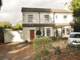 LOCKS HEATH - NO FORWARD CHAIN - FIVE BEDROOMS, THREE RECEPTION ROOMS, VIEWING A MUST!