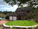 4 bedroom Detached House in Corfe Mullen / Broadstone
