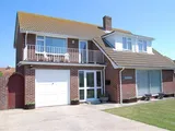 West Bracklesham Drive, Bracklesham Bay, PO20 8PF