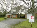 Haymeads Drive, Esher, KT10