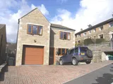 Cross Lee Road, Todmorden OL14