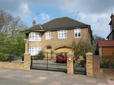 Creighton Avenue, East Finchley