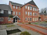 WORDSLEY - Crownoakes Drive