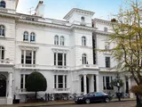 Kensington Gate, London W8
