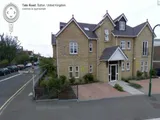 Lara Lodge, Sutton