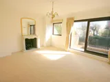 Kreisel Walk, Kew, Surrey, TW9