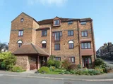 Albeny Gate, Belmont Hill, St Albans city centre