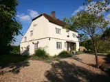 Hertford, Hertfordshire -  5 Bedroom Grade II Listed Farmhouse.