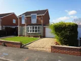 Seeley Crescent, Street