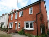 BISHOPS WALTHAM - SOUGHT AFTER BEECHES HILL