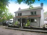 Price Reduced.An extended detached cottage situated on a unadopted lane in Tadley.