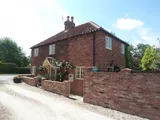 Off Main Street, Upton