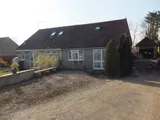 A deceptively spacious and well presented 3 bedroom bungalow on the outskirts of the popular village of Evercreech. The 