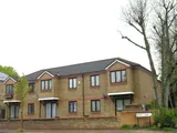 TO LET - WINCHMORE HILL, N21.