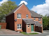 Highglen Drive, Plympton