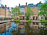 Melliss Avenue, Kew Riverside