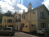 Torquay 1 bed modern flat all NEWLY refurbished with parking & communal gardens