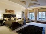 STUNNING AND SPECTACULAR 3 Bed apartment