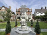 THE BISHOPS AVENUE, N2