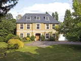 Onslow Road, Burwood Park, KT12