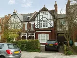 Onslow Gardens, Muswell Hill